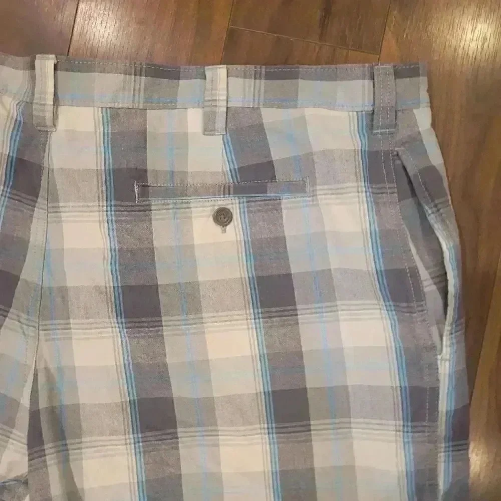 𝅺Perry Ellis America Men's White/Blue Plaid Cotton Flat Front Chino Shorts